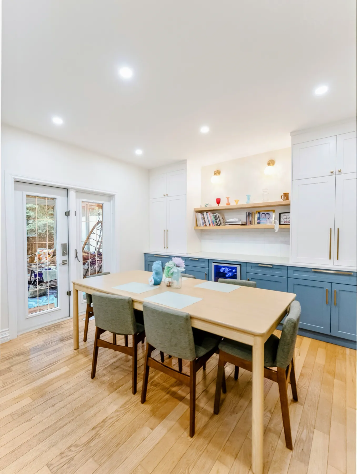 The dining end, with french doors onto the garden